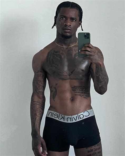 damion dayski twi|This is Damion Dayski. Behold the magic of camera angles.